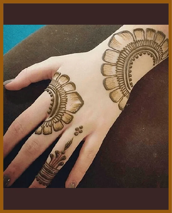 Two Half Circular Flower Khafif Back Hand Design Khafif (Minimal) Back Hand Mehndi Design